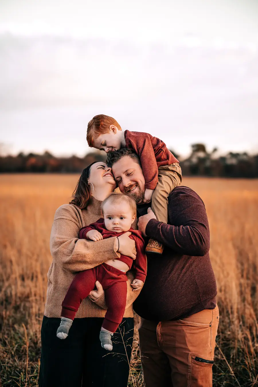 Fall mini sessions Oklahoma City Edmond family golden field